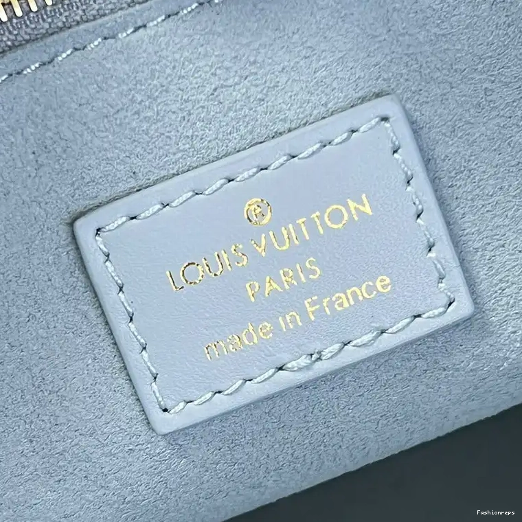 Fashionrepsfam ru 2204YA0034 LV Bag 0731